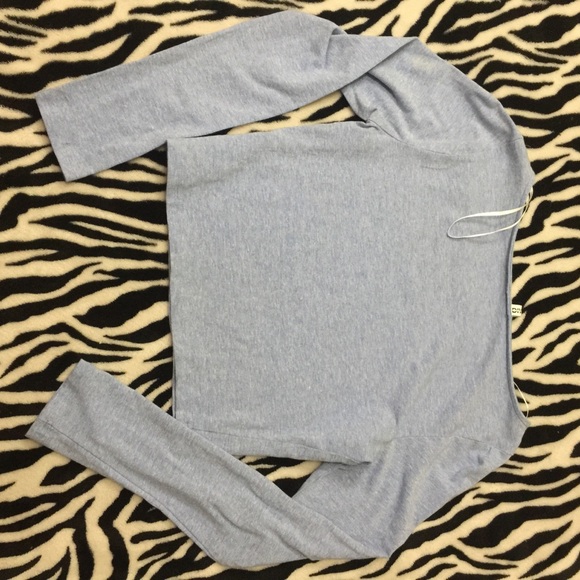 Light blue crop top - Picture 2 of 3